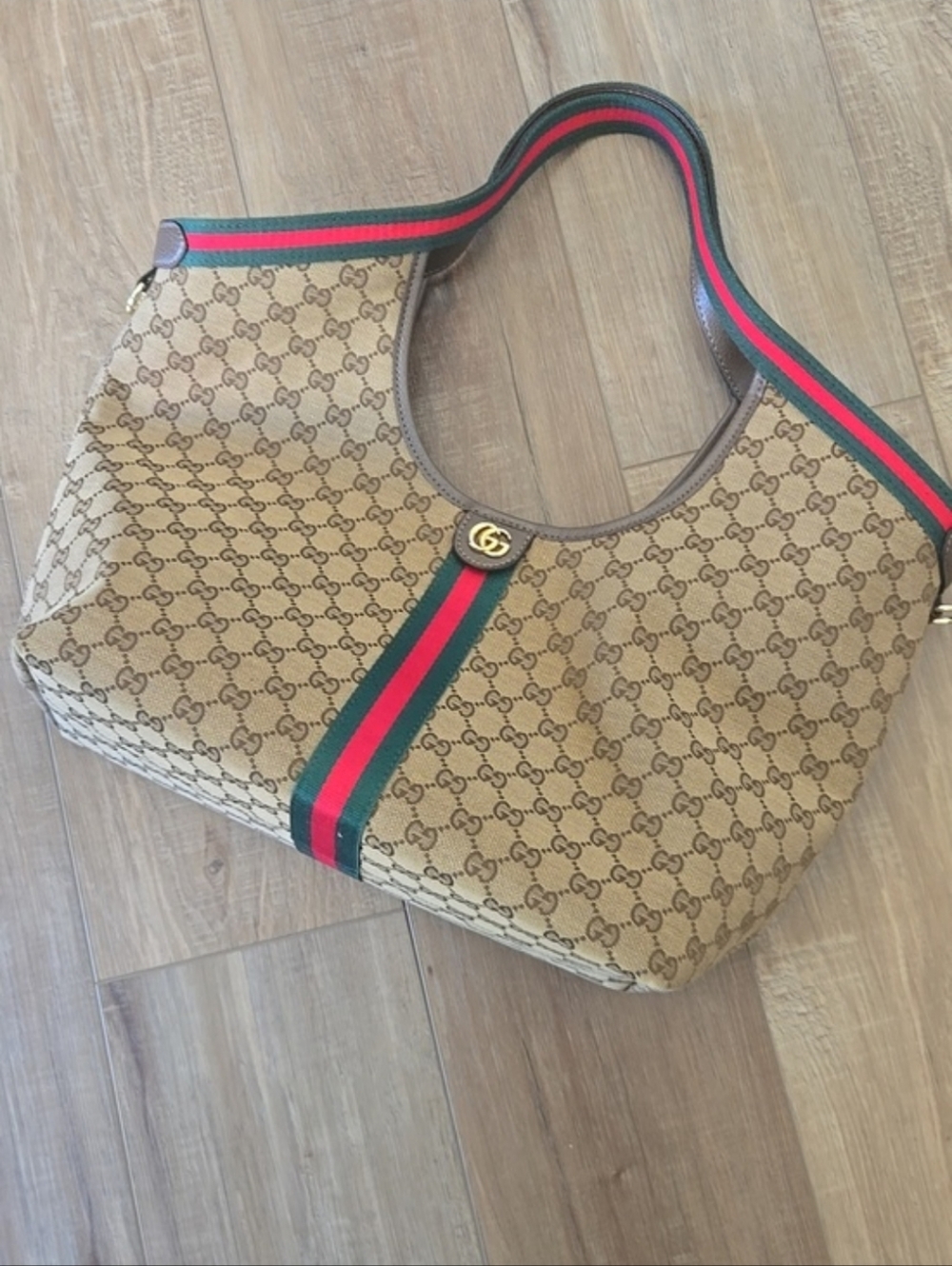 Gucci Giglio Handbag And Pouch